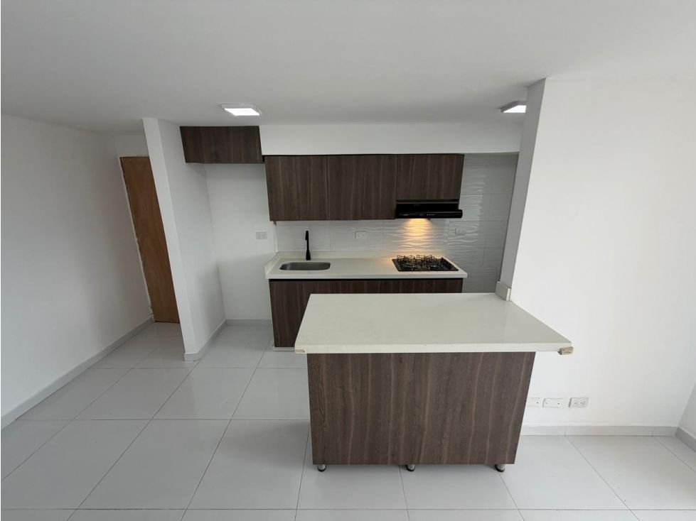Apartamento en arriendo Antioquia Itagüí San Fernando 60 m2 Habitaciones 3 Baños 2 Garajes 0 Precio $1800000