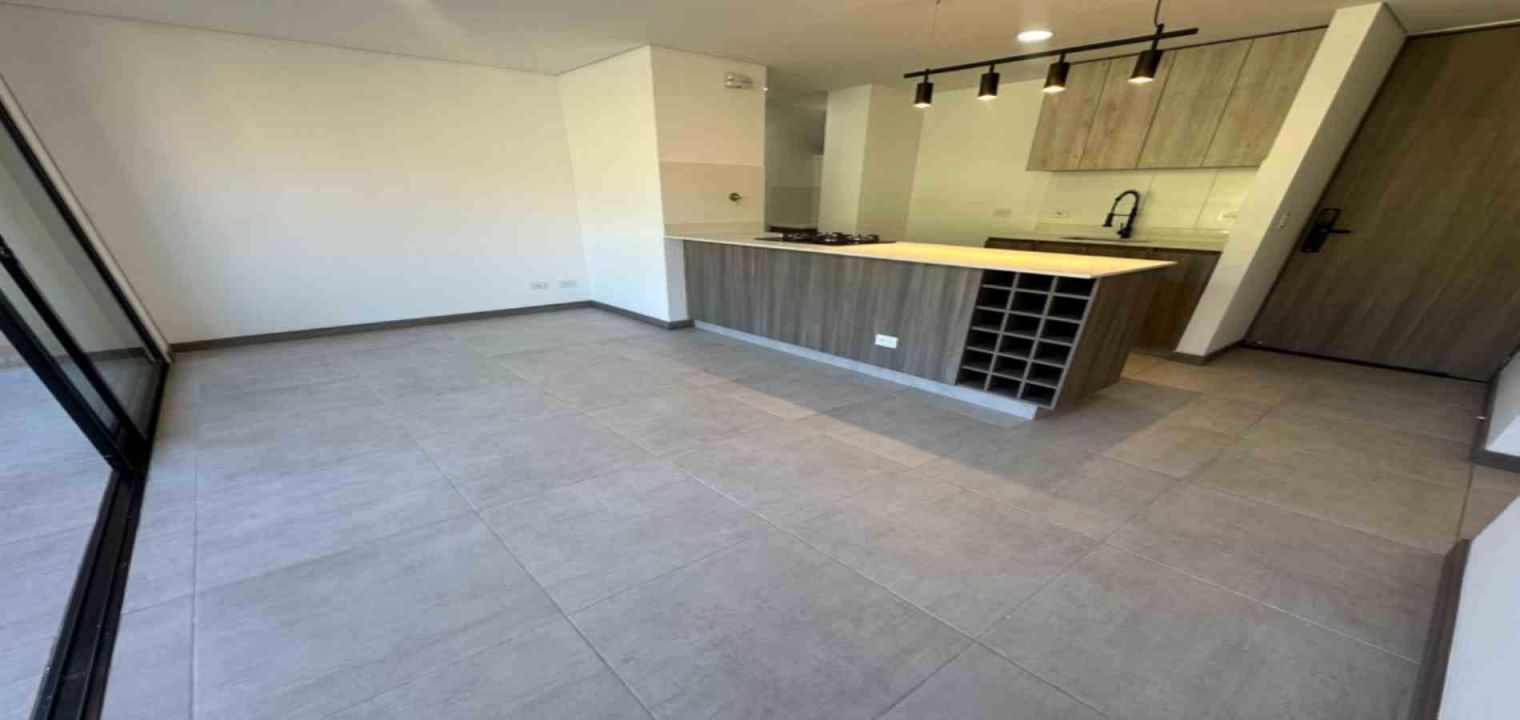 Apartamento en arriendo Antioquia Envigado El Salado 77 m2 Habitaciones 3 Baños 2 Garajes 1 Precio $3500000