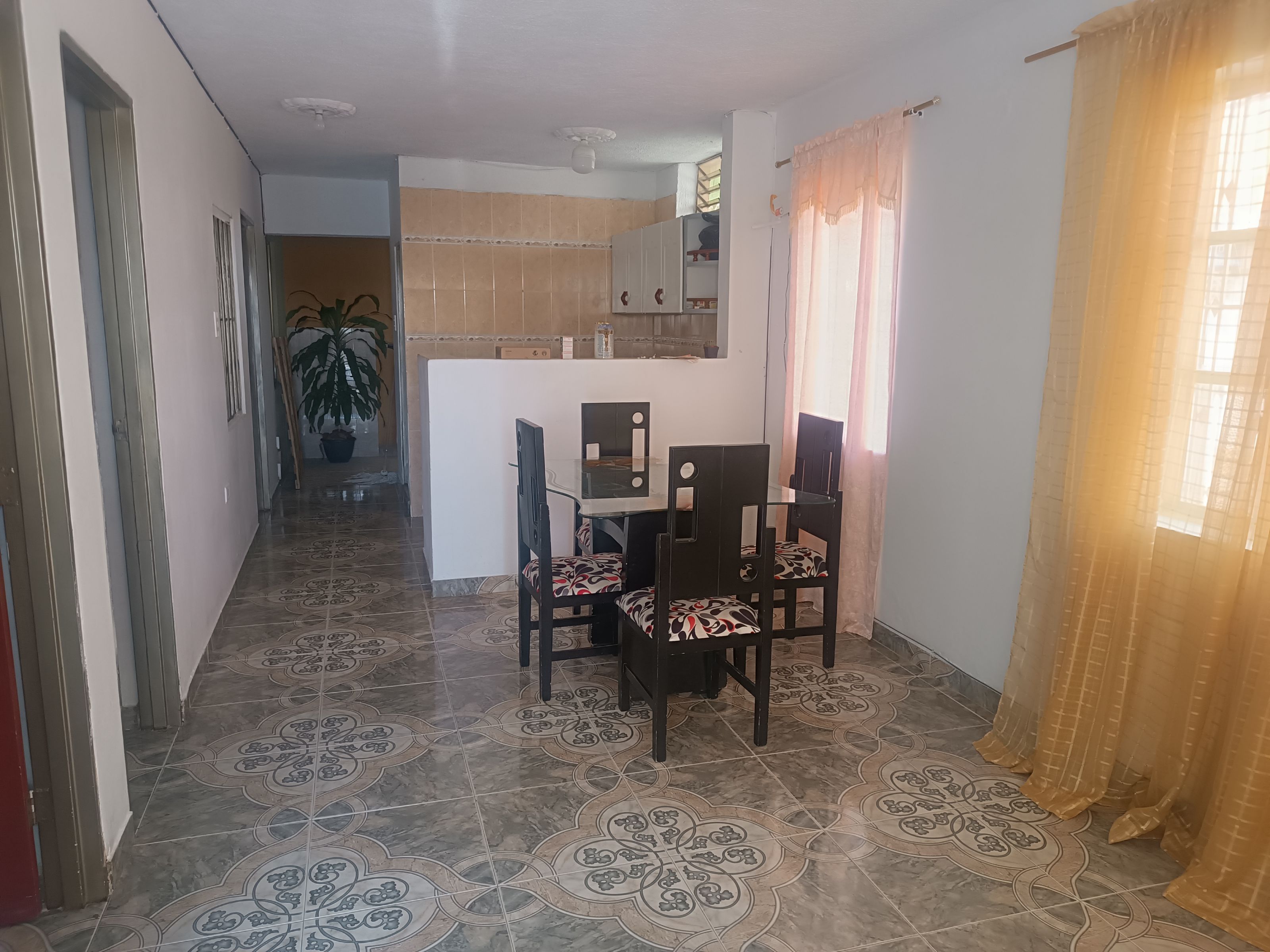 Casa en venta Valle Del Cauca Tuluá Ub Bosques De Maracaibo 90 m2 Habitaciones 6 Baños 4 Garajes 0 Precio $240000000