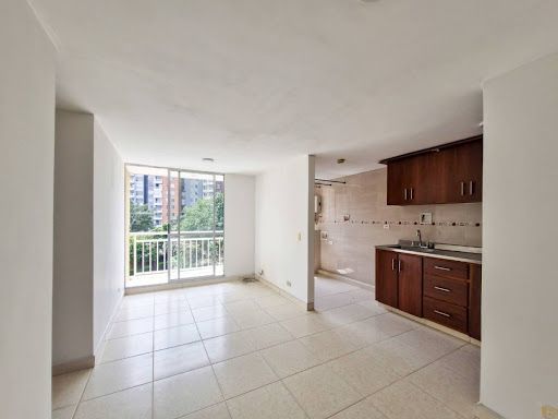 Apartamento en arriendo Antioquia Envigado Loma Del Barro 55 m2 Habitaciones 3 Baños 2 Garajes 0 Precio $1750000