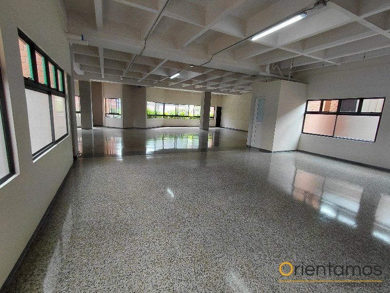 Oficina en arriendo Antioquia Medellín Astorga 535 m2 Habitaciones 0 Baños 3 Garajes 8 Precio $40125000
