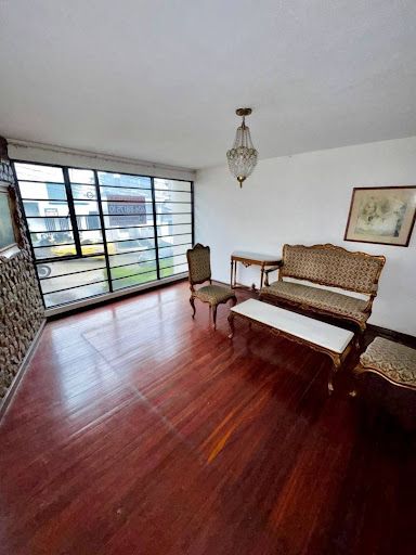 Casa en arriendo Caldas Manizales Palo Grande 400 m2 Habitaciones 6 Baños 3 Garajes 2 Precio $12000000