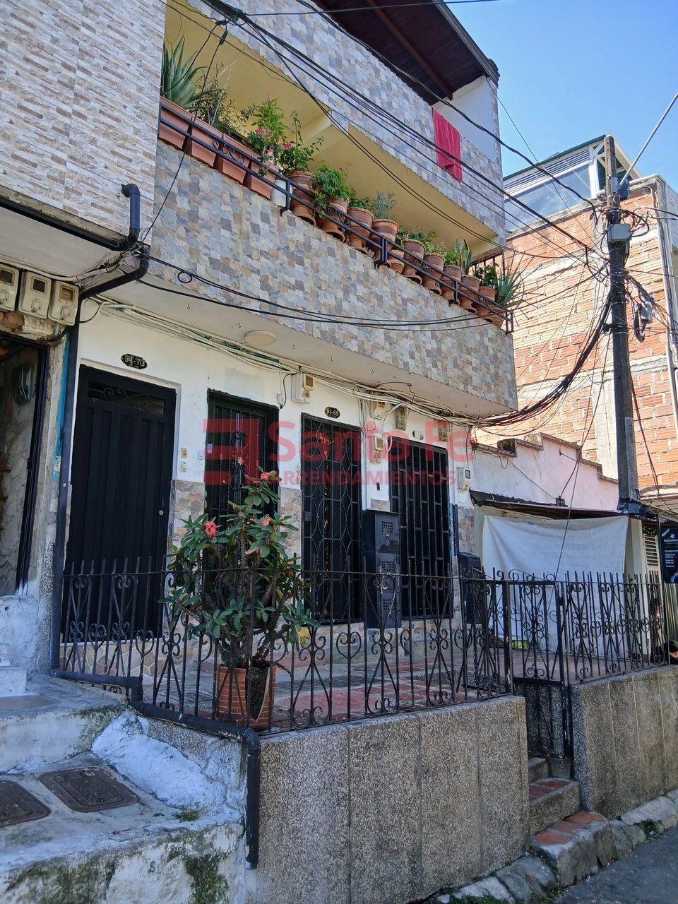 Apartamento en arriendo Antioquia Medellín Berlin 40 m2 Habitaciones 2 Baños 2 Garajes 0 Precio $1200000