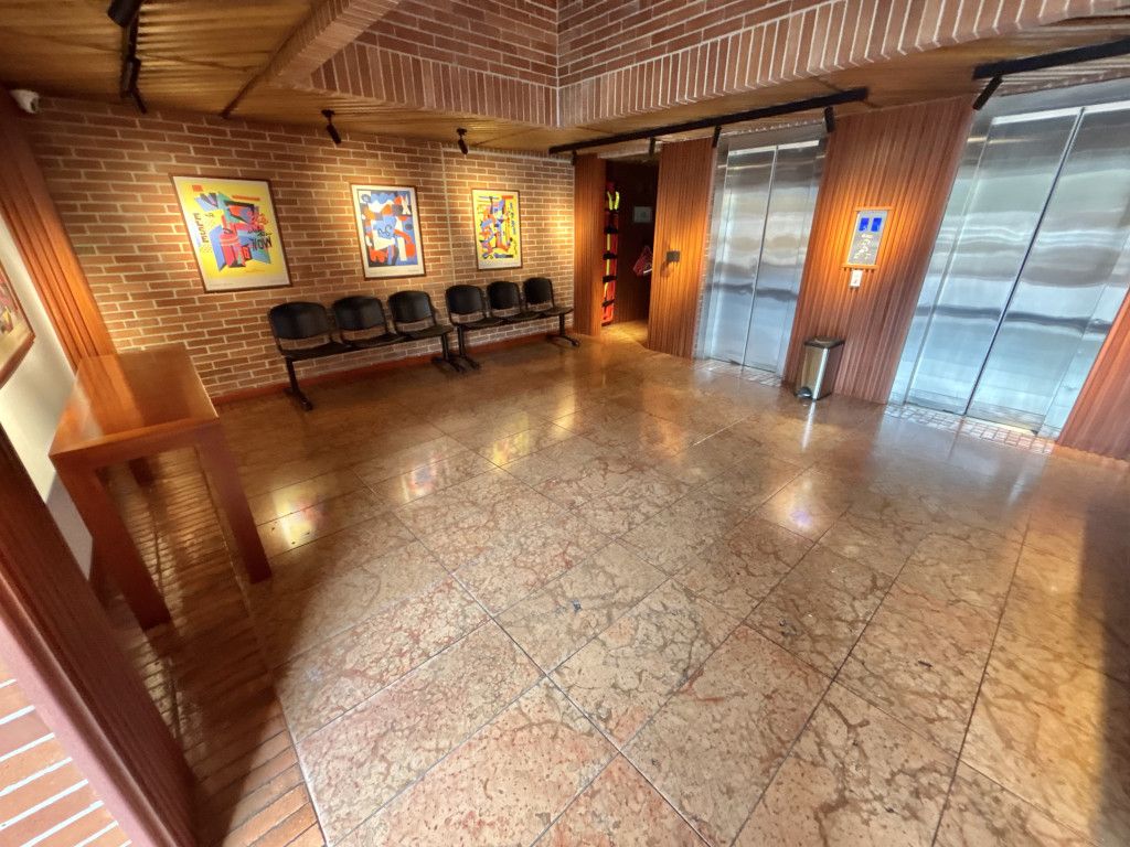 Oficina en arriendo Cundinamarca Bogotá La Carolina 78 m2 Habitaciones 0 Baños 1 Garajes 1 Precio $4550000