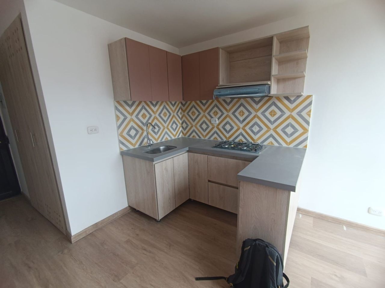 Apartamento en arriendo Cundinamarca Bogotá Ricaurte 32 m2 Habitaciones 2 Baños 1 Garajes 1 Precio $2700000