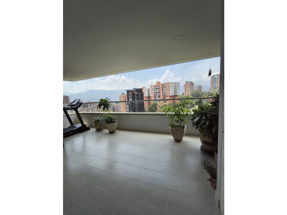 Apartamento en venta Antioquia Envigado El Esmeraldal 162 m2 Habitaciones 4 Baños 4 Garajes 2 Precio $1630000000