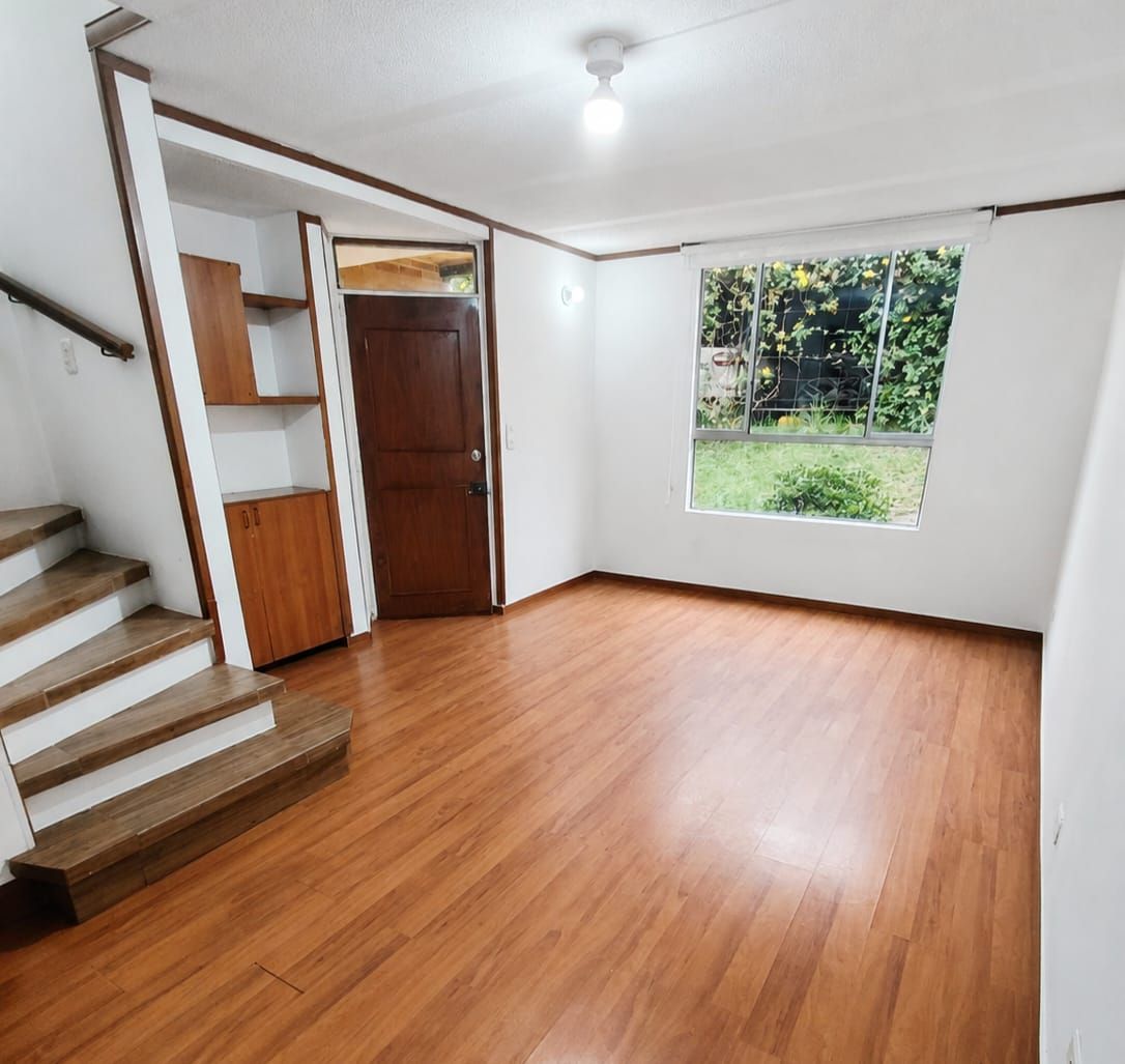 Casa en venta Cundinamarca Bogotá San Jorge 75 m2 Habitaciones 4 Baños 3 Garajes 1 Precio $419000000
