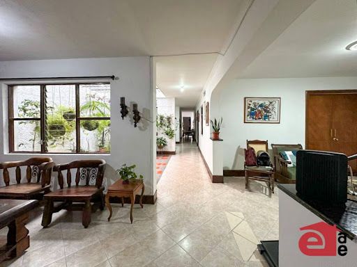 Casa en venta Antioquia Medellín Simon Bolivar 194 m2 Habitaciones 4 Baños 4 Garajes 1 Precio $900000000