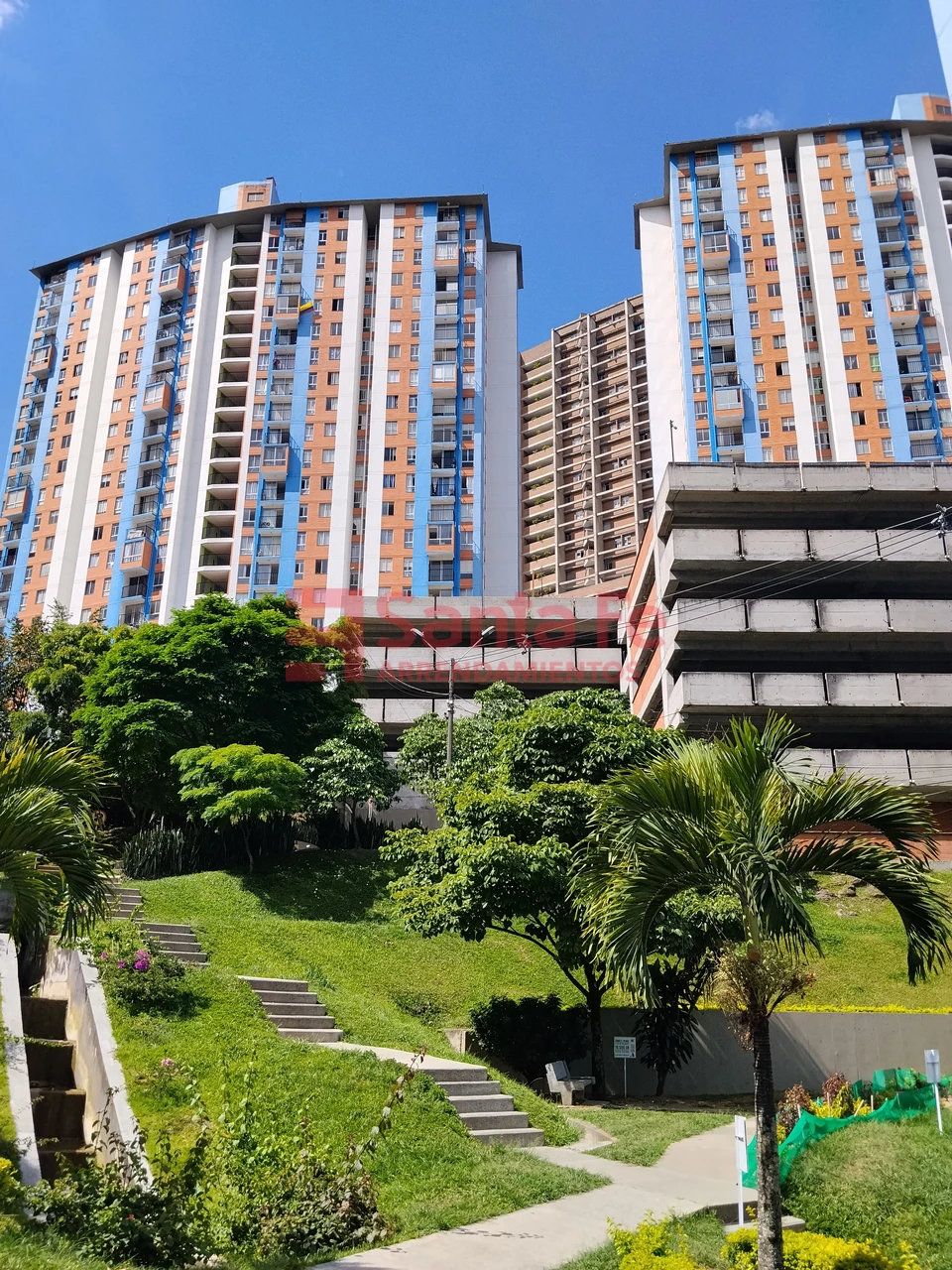 Apartamento en arriendo Antioquia Medellín Santa Rosa De Lima 54 m2 Habitaciones 3 Baños 2 Garajes 1 Precio $2500000
