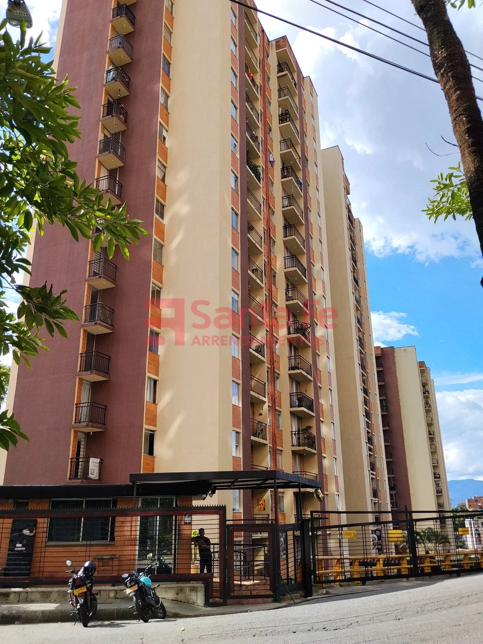 Apartamento en arriendo Antioquia Medellín La Hondonada 68 m2 Habitaciones 3 Baños 2 Garajes 1 Precio $2300000
