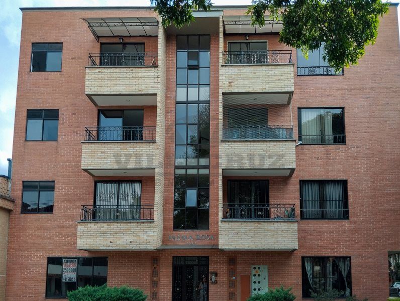 Apartamento en arriendo Antioquia Medellín Las Violetas 75 m2 Habitaciones 2 Baños 2 Garajes 0 Precio $2400000