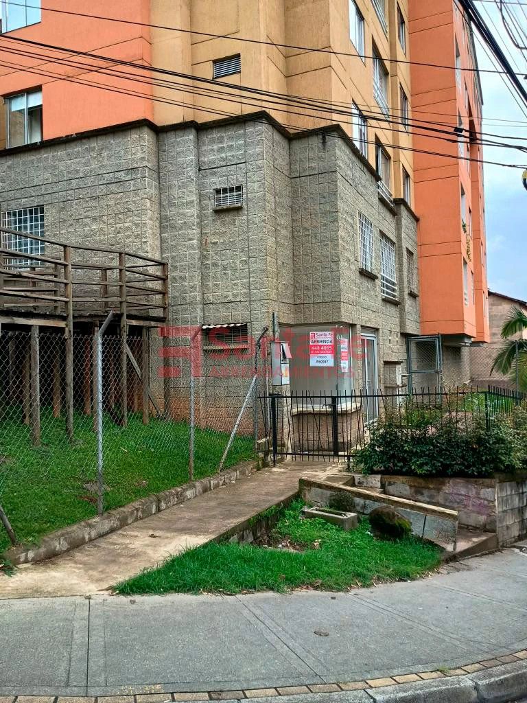 Local en arriendo Antioquia Medellín Las Mercedes 30 m2 Habitaciones 0 Baños 1 Garajes 0 Precio $1600000