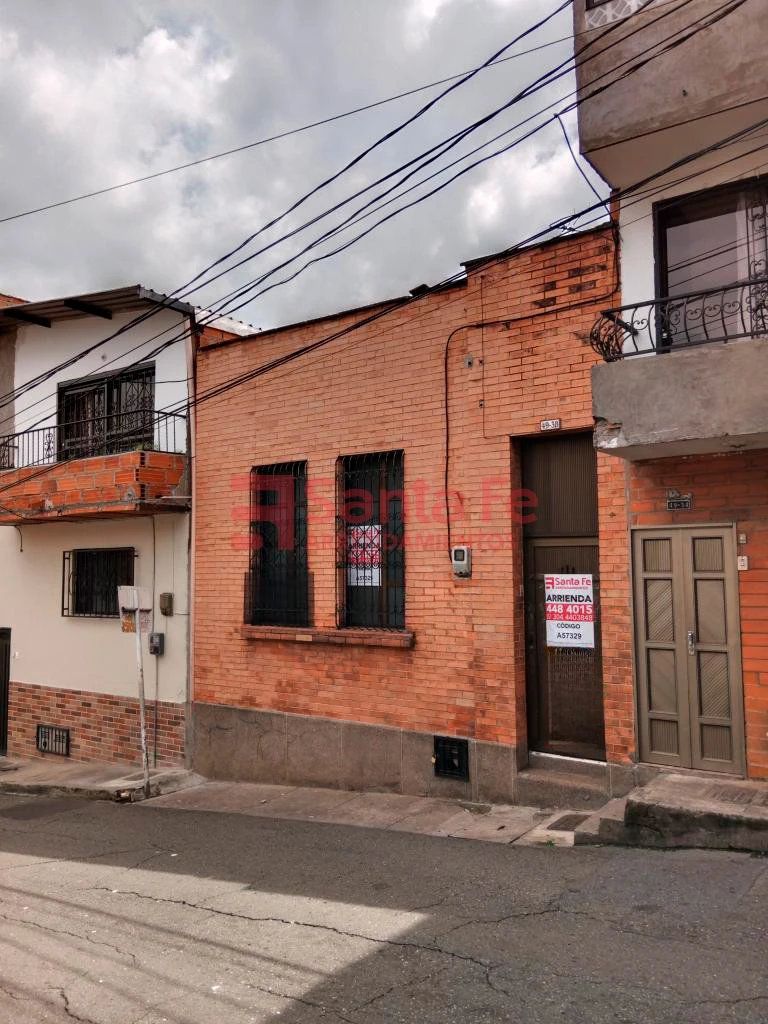 Casa en arriendo Antioquia Medellín Caicedo 80 m2 Habitaciones 3 Baños 1 Garajes 0 Precio $2600000