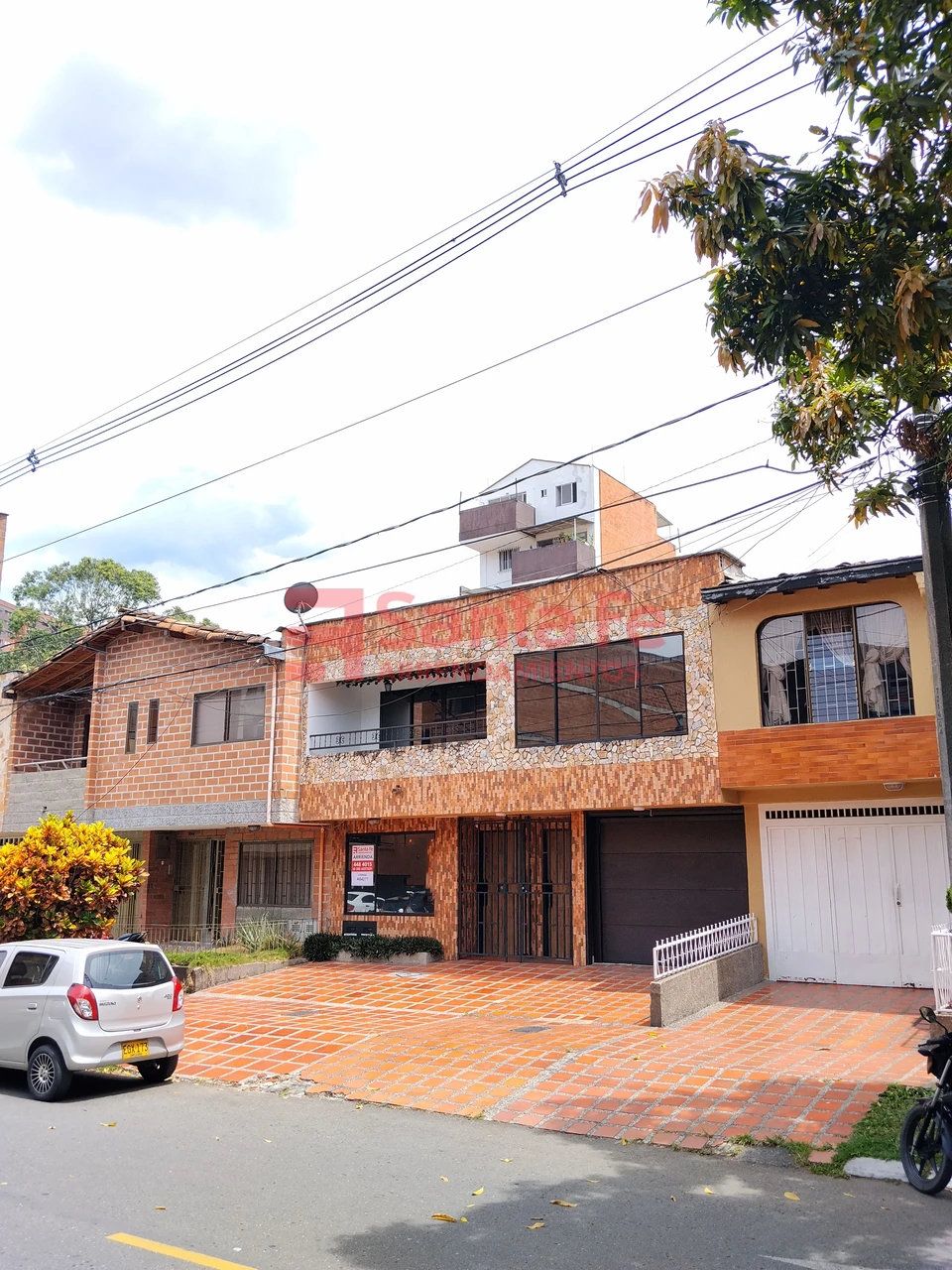 Casa en arriendo Antioquia Medellín Calasanz Parte Alta 164 m2 Habitaciones 4 Baños 3 Garajes 0 Precio $7700000