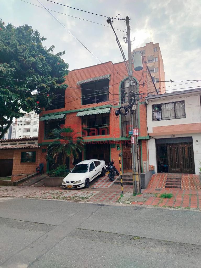 Casa en arriendo Antioquia Medellín La Castellana 307 m2 Habitaciones 6 Baños 3 Garajes 0 Precio $5500000
