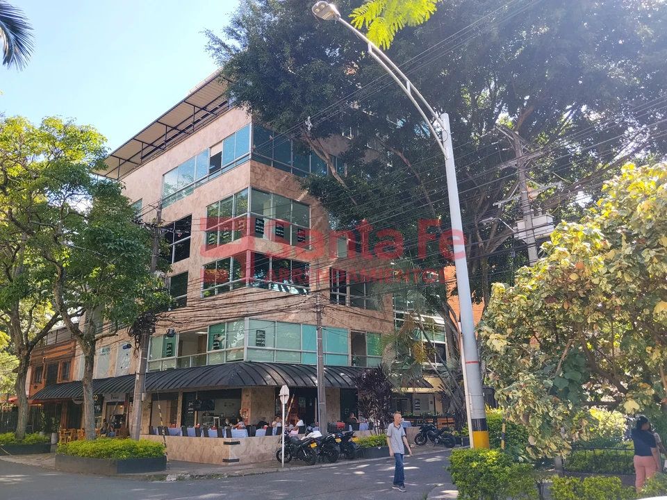 Oficina en arriendo Antioquia Medellín Suramericana 85 m2 Habitaciones 0 Baños 0 Garajes 0 Precio $5950000