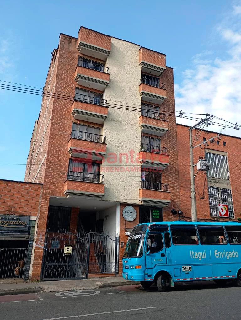 Apartamento en arriendo Antioquia Medellín San Marcos 77 m2 Habitaciones 3 Baños 2 Garajes 1 Precio $2800000