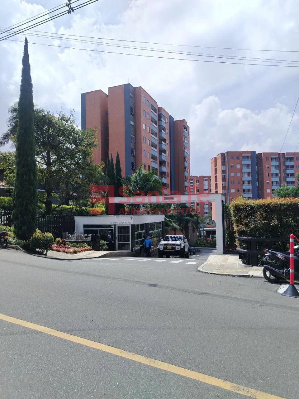 Apartamento en arriendo Antioquia Medellín El Esmeraldal 180 m2 Habitaciones 3 Baños 2 Garajes 1 Precio $7000000