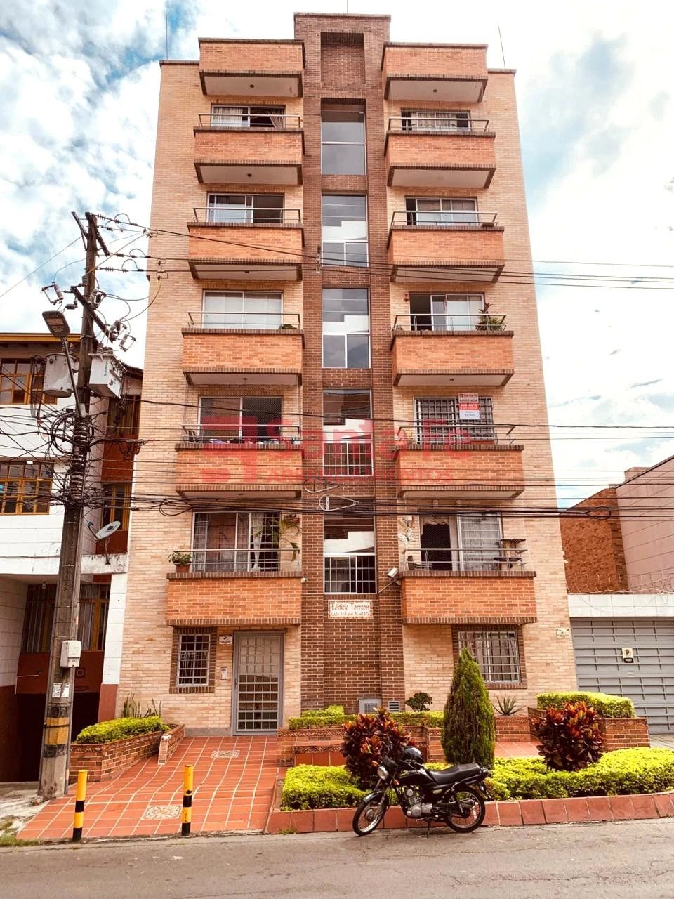 Apartamento en arriendo Antioquia Medellín El Portal 90 m2 Habitaciones 3 Baños 2 Garajes 1 Precio $3600000