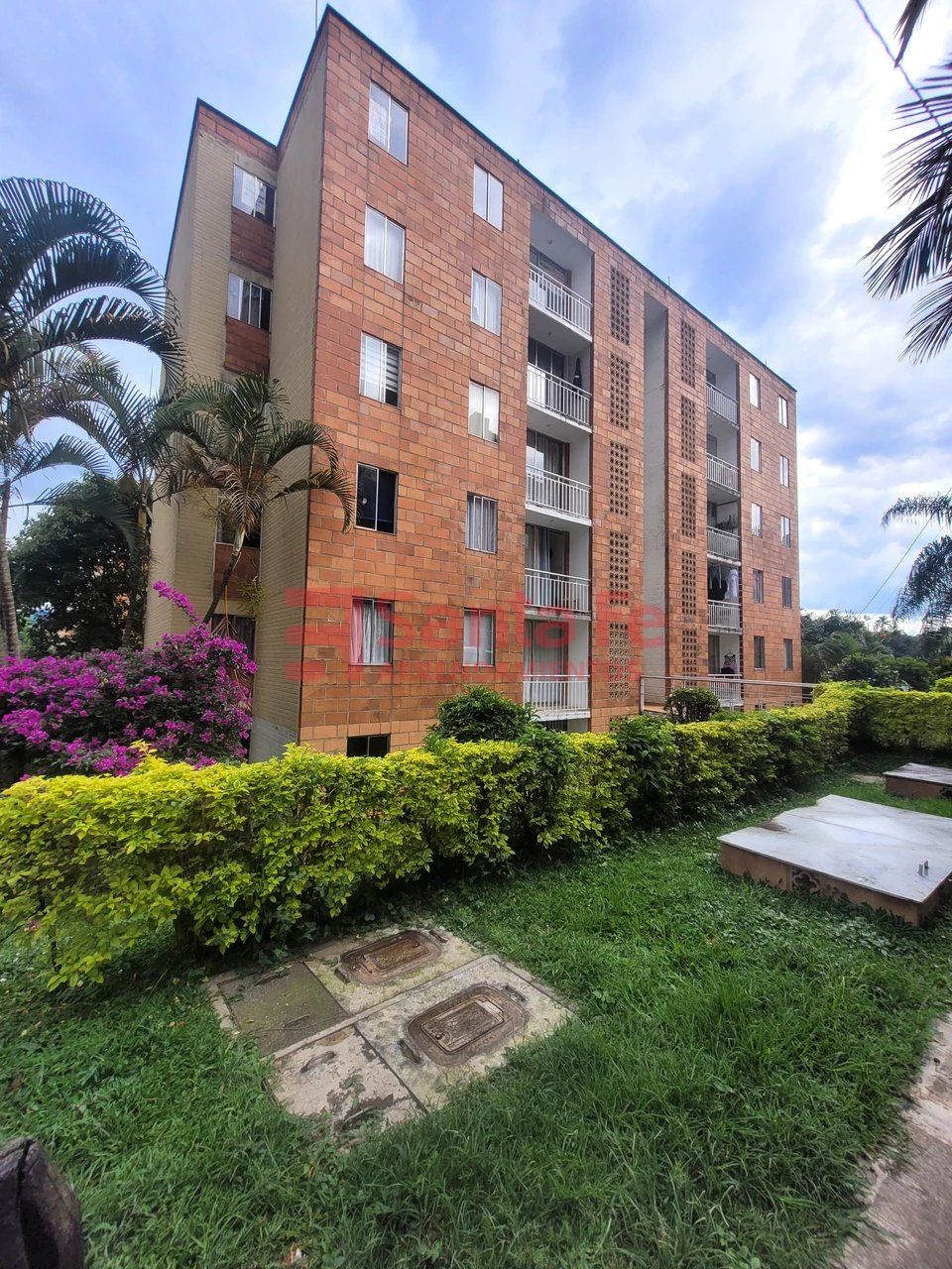 Apartamento en arriendo Antioquia Medellín Loreto 65 m2 Habitaciones 3 Baños 1 Garajes 0 Precio $1800000