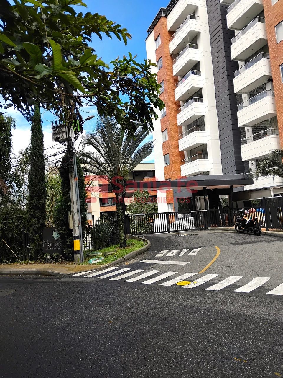 Apartamento en arriendo Antioquia Medellín Loreto 90 m2 Habitaciones 3 Baños 2 Garajes 1 Precio $4000000