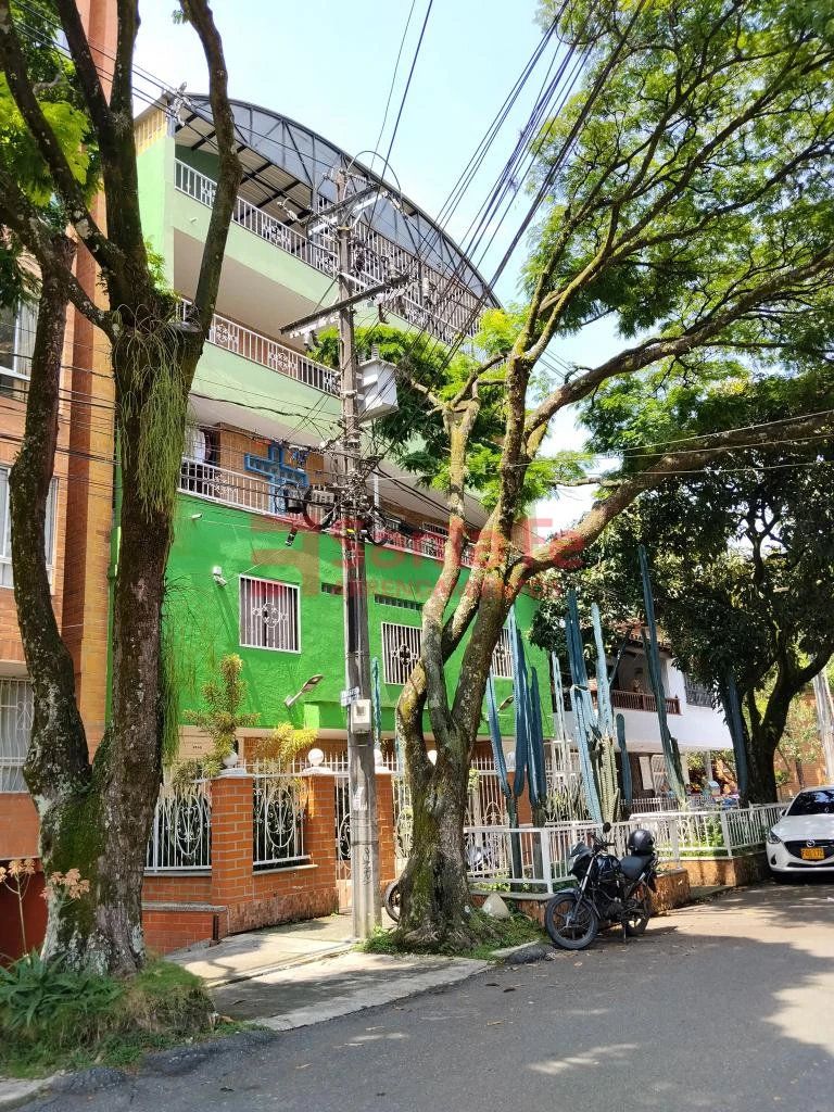 Local en arriendo Antioquia Medellín Estadio 35 m2 Habitaciones 0 Baños 1 Garajes 0 Precio $1800000