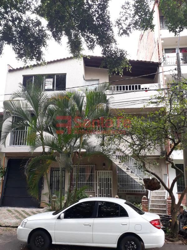Apartamento en arriendo Antioquia Medellín Santa Lucia 150 m2 Habitaciones 3 Baños 2 Garajes 0 Precio $2300000