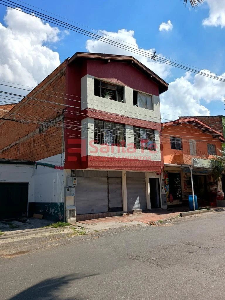 Local en arriendo Antioquia Medellín La Floresta 320 m2 Habitaciones 0 Baños 2 Garajes 0 Precio $8900000