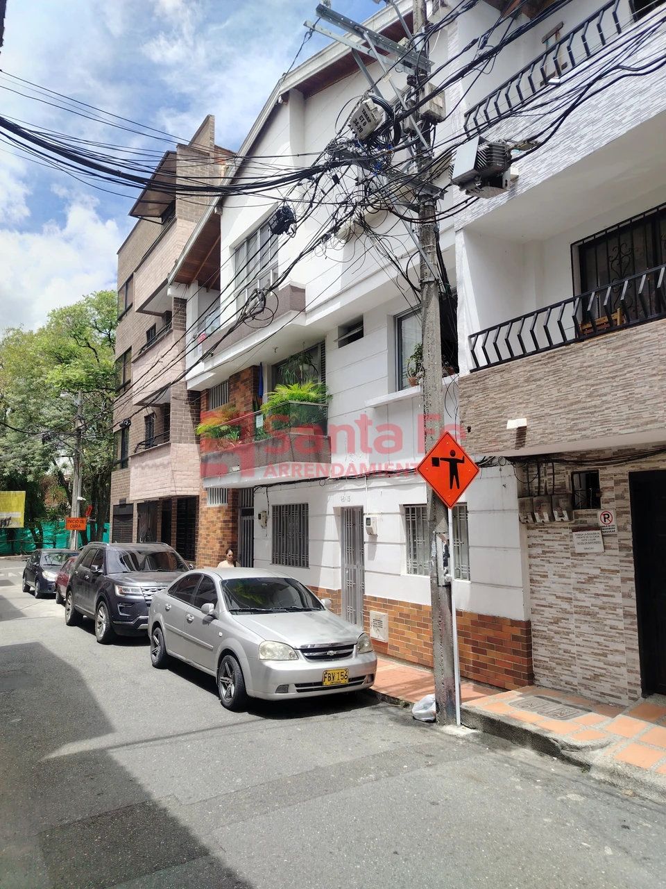 Casa en arriendo Antioquia Medellín Los Alcazares 80 m2 Habitaciones 3 Baños 2 Garajes 0 Precio $2100000