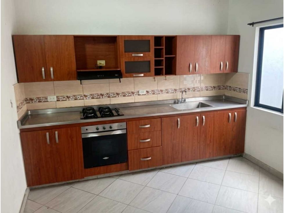 Casa en arriendo Antioquia Envigado Zona Centro 150 m2 Habitaciones 4 Baños 3 Garajes 0 Precio $6700000