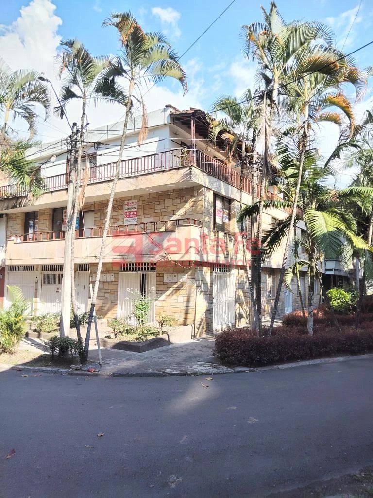 Casa en arriendo Antioquia Medellín Florida Nueva 110 m2 Habitaciones 4 Baños 3 Garajes 0 Precio $2800000