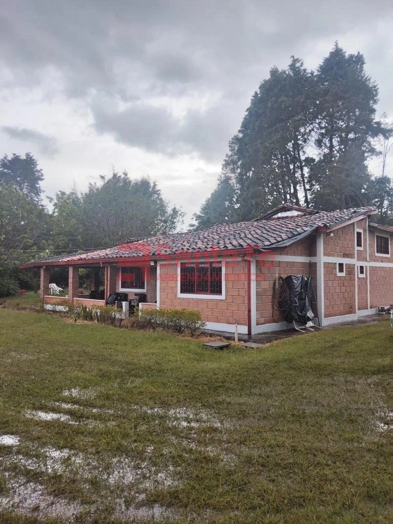 Finca en arriendo Antioquia Medellín Medellín 250 m2 Habitaciones 3 Baños 3 Garajes 0 Precio $3500000