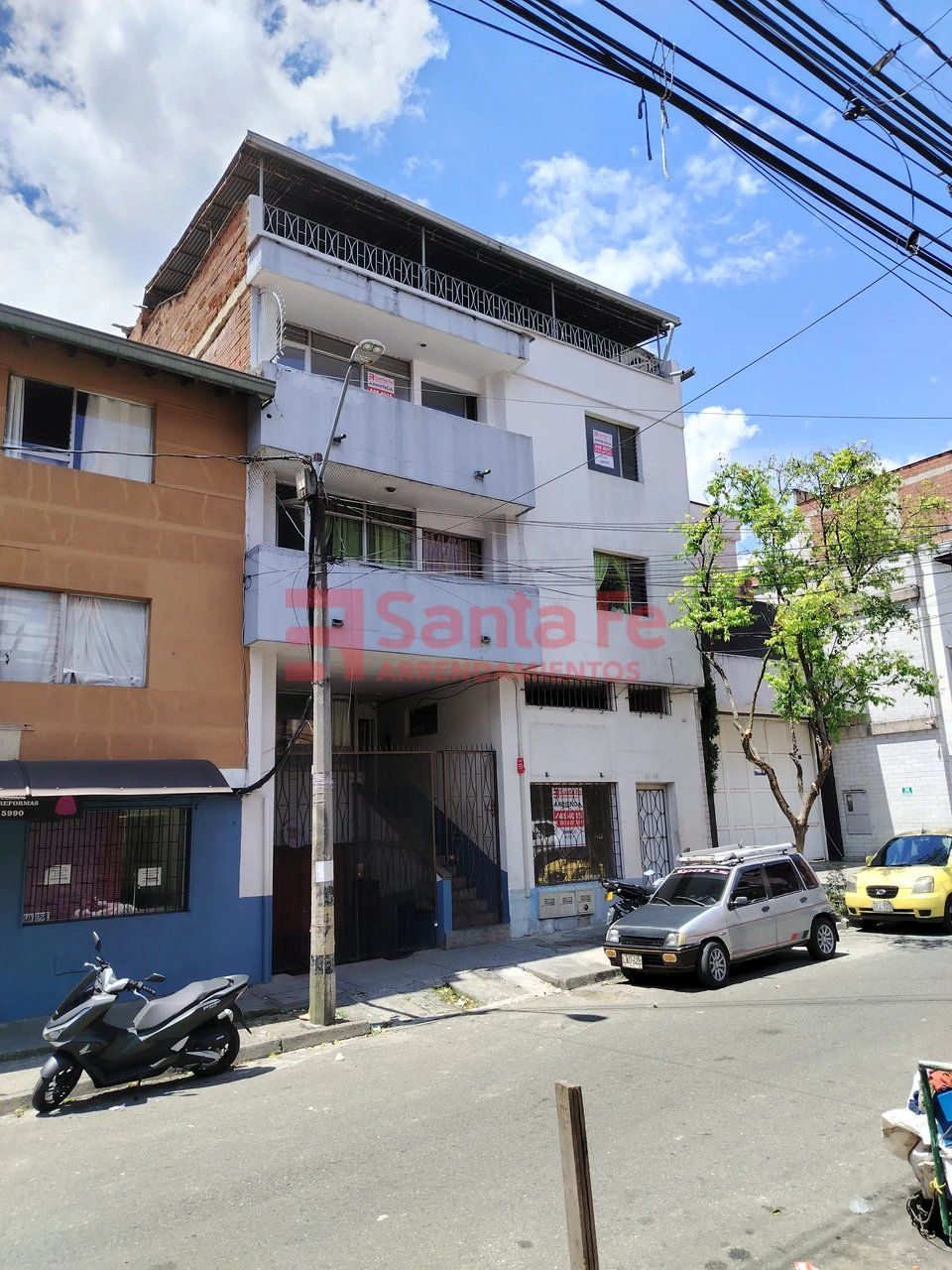Casa en arriendo Antioquia Medellín La America 200 m2 Habitaciones 5 Baños 4 Garajes 0 Precio $3300000