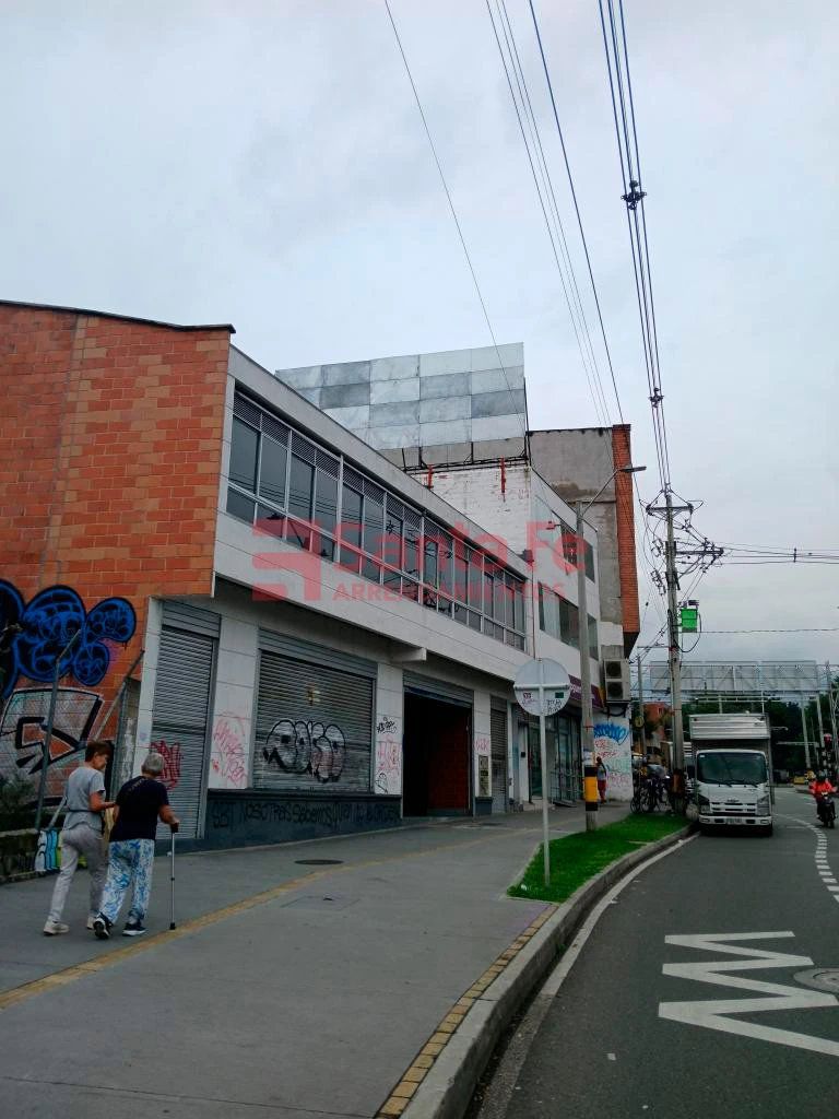 Local en arriendo Antioquia Medellín La America 290 m2 Habitaciones 0 Baños 0 Garajes 0 Precio $15000000