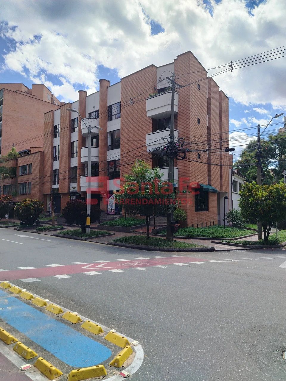 Apartamento en arriendo Antioquia Medellín Laureles 98 m2 Habitaciones 3 Baños 3 Garajes 1 Precio $3600000
