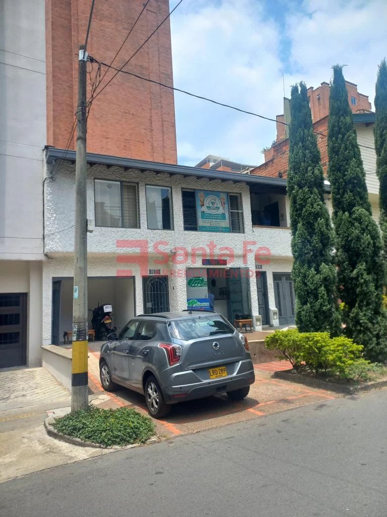 Casa en arriendo Antioquia Medellín Las Acacias 230 m2 Habitaciones 4 Baños 4 Garajes 1 Precio $16500000