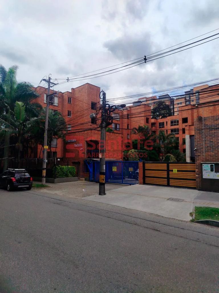 Apartamento en arriendo Antioquia Medellín Urbanizacion Estadio Plaza 90 m2 Habitaciones 3 Baños 2 Garajes 2 Precio $3000000