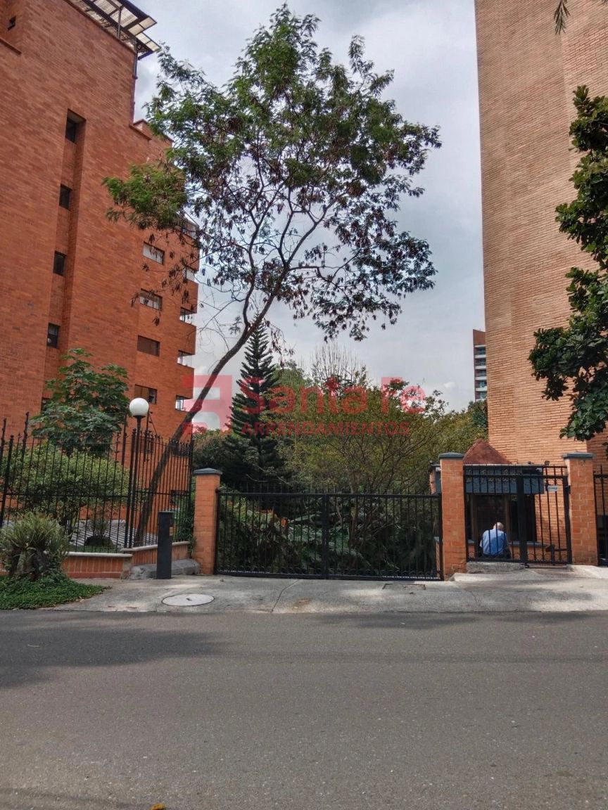 Apartamento en arriendo Antioquia Medellín Las Lomas No1 240 m2 Habitaciones 4 Baños 5 Garajes 3 Precio $11000000