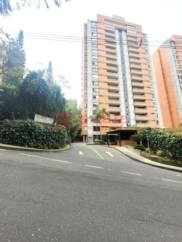 Apartamento en arriendo Antioquia Medellín El Tesoro 405 m2 Habitaciones 5 Baños 6 Garajes 3 Precio $14500000