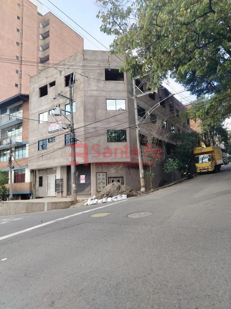 Local en arriendo Antioquia Medellín San Miguel 47 m2 Habitaciones 0 Baños 1 Garajes 0 Precio $2300000