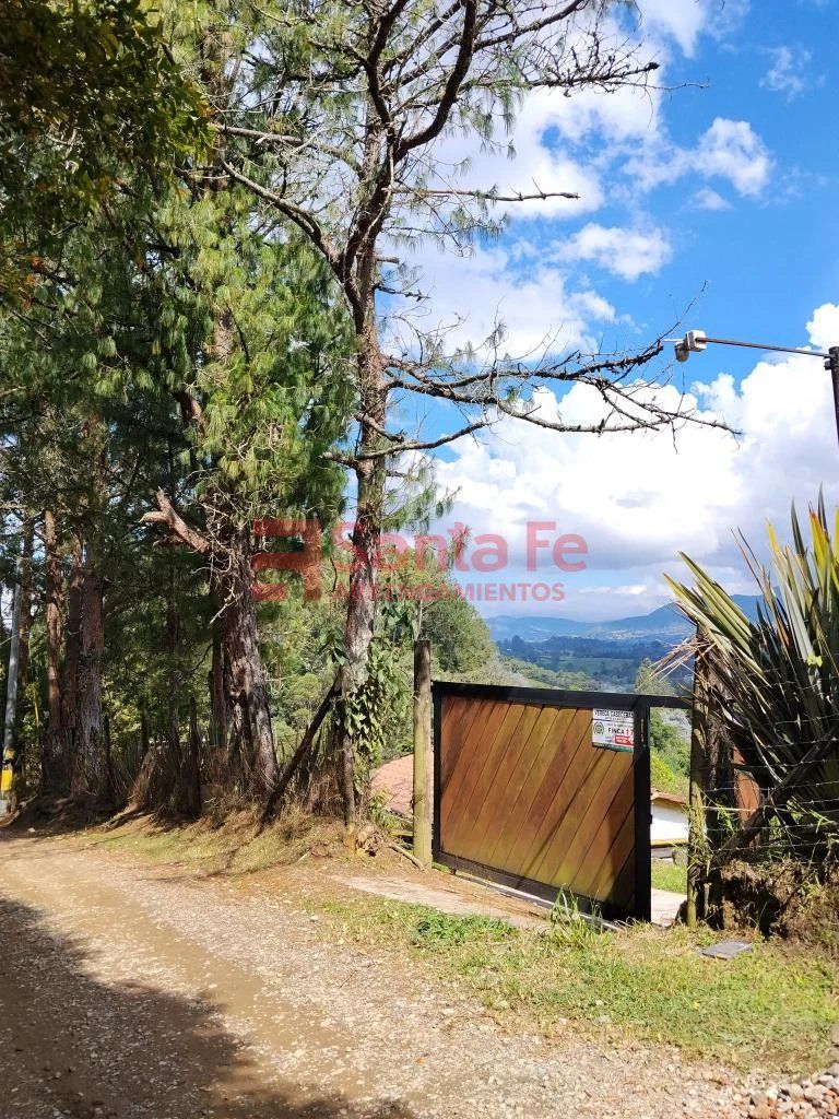 Finca en arriendo Antioquia Medellín Medellín 55 m2 Habitaciones 2 Baños 1 Garajes 2 Precio $2800000