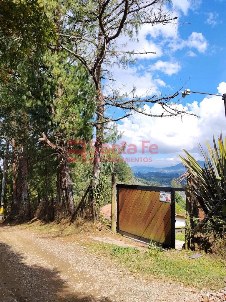 Finca en arriendo Antioquia Rionegro Rionegro 55 m2 Habitaciones 2 Baños 1 Garajes 2 Precio $2800000
