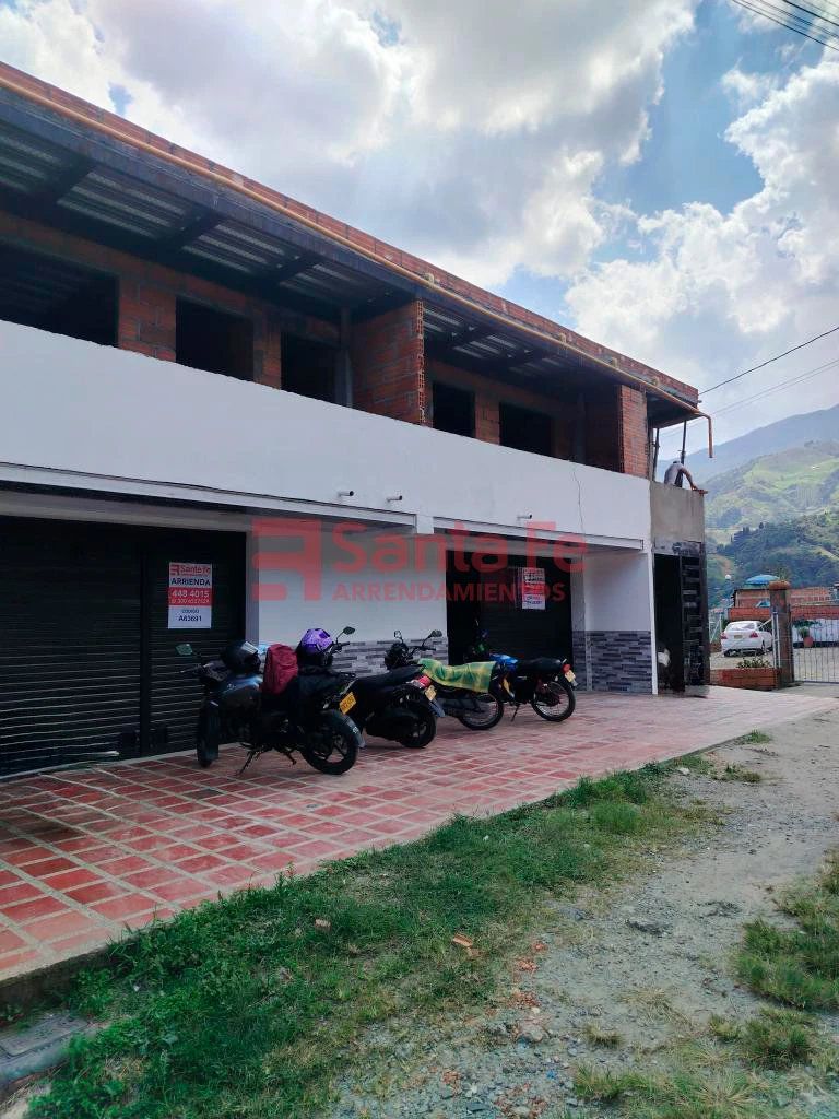 Local en arriendo Antioquia Medellín San Cristobal 170 m2 Habitaciones 0 Baños 2 Garajes 0 Precio $4500000