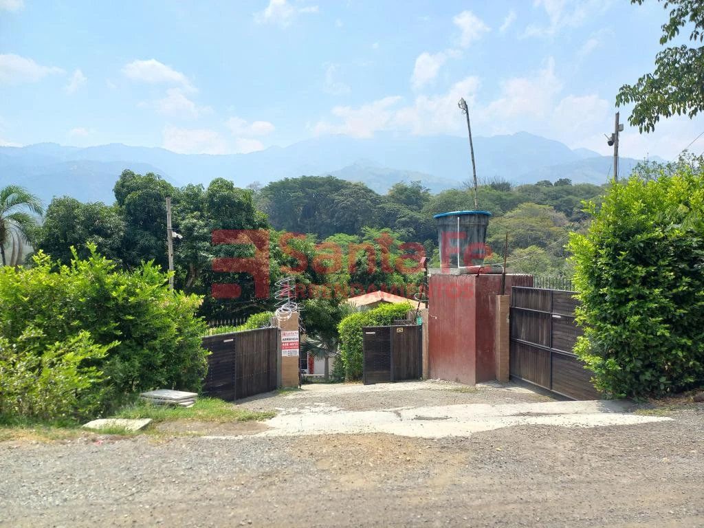 Finca en arriendo Antioquia Medellín Medellín 400 m2 Habitaciones 3 Baños 3 Garajes 1 Precio $5020000