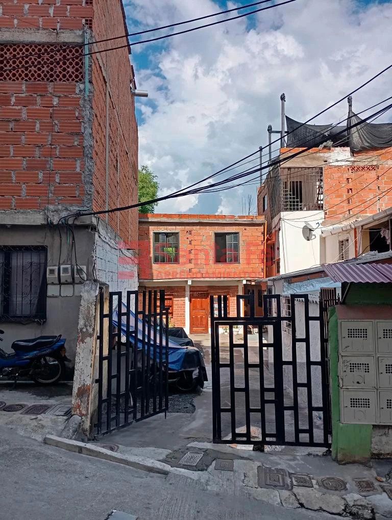 Apartamento en arriendo Antioquia Medellín Altos Del Poblado 17 m2 Habitaciones 1 Baños 1 Garajes 0 Precio $650000