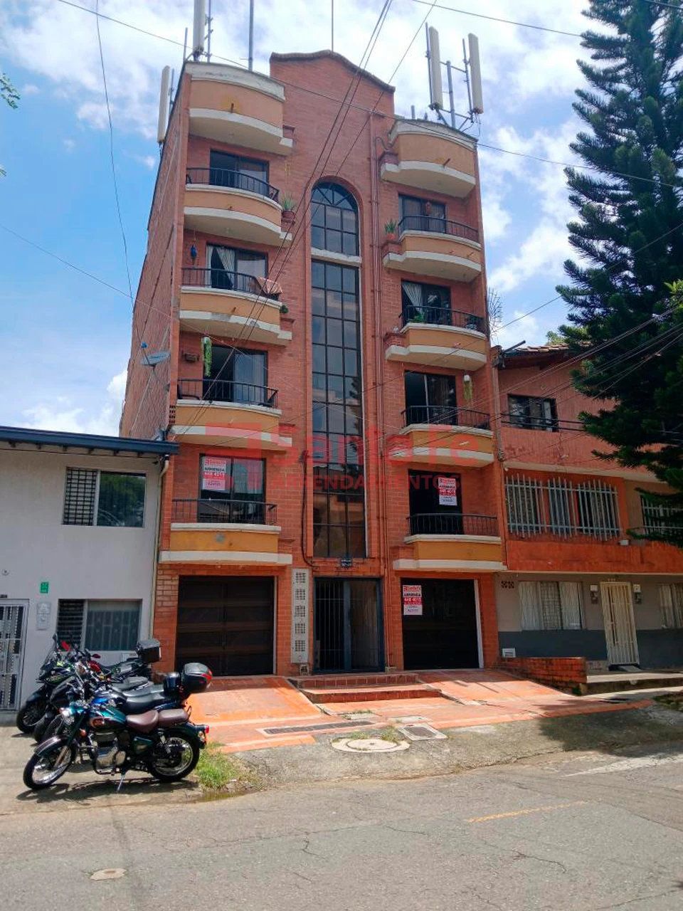 Apartamento en arriendo Antioquia Medellín Santa Monica 110 m2 Habitaciones 3 Baños 2 Garajes 1 Precio $2900000