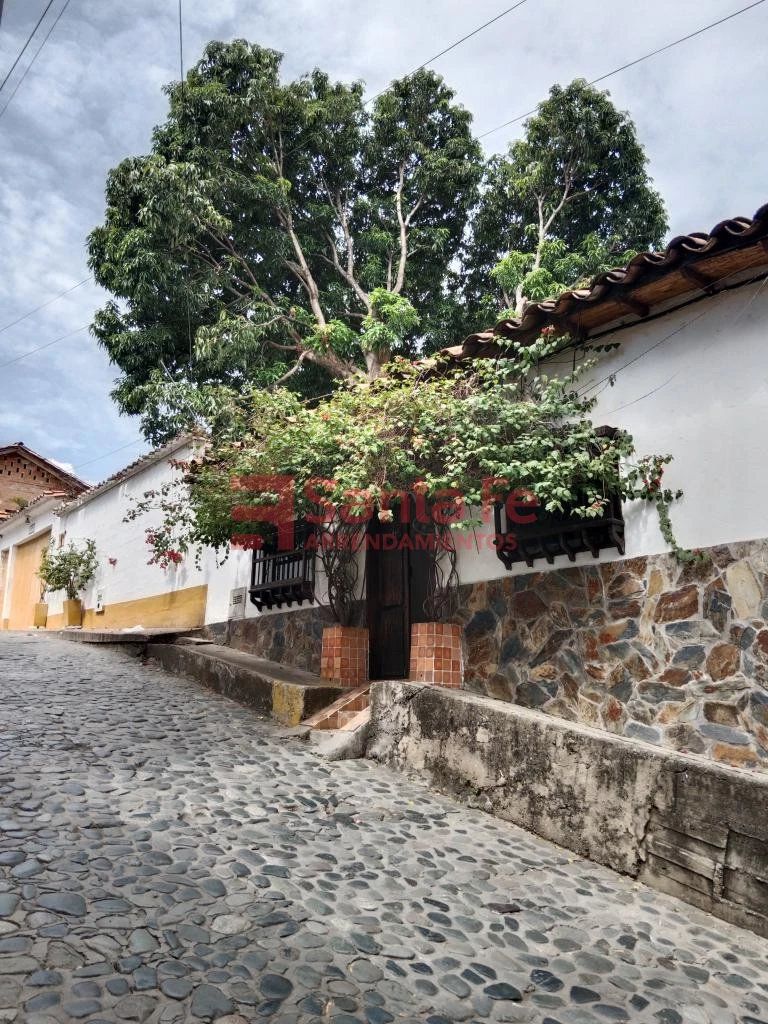 Casa en arriendo Antioquia Medellín Medellín 140 m2 Habitaciones 4 Baños 2 Garajes 0 Precio $2800000