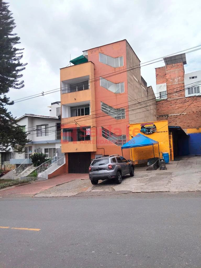 Casa en arriendo Antioquia Medellín Santa Monica 260 m2 Habitaciones 7 Baños 5 Garajes 0 Precio $6000000