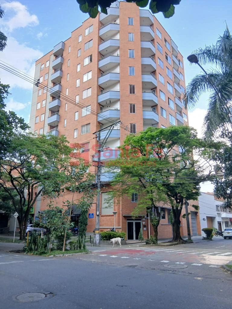 Apartamento en arriendo Antioquia Medellín Lorena 95 m2 Habitaciones 3 Baños 2 Garajes 1 Precio $4950000
