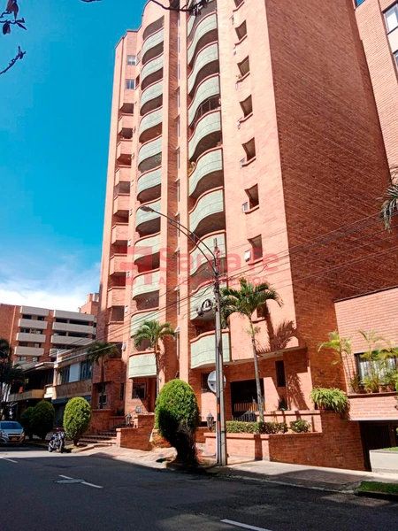 Apartamento en arriendo Antioquia Medellín Laureles 160 m2 Habitaciones 4 Baños 4 Garajes 1 Precio $5500000